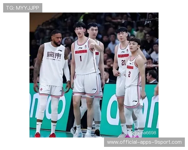 CBA球员展现中国篮球职业精神，cba球员素质