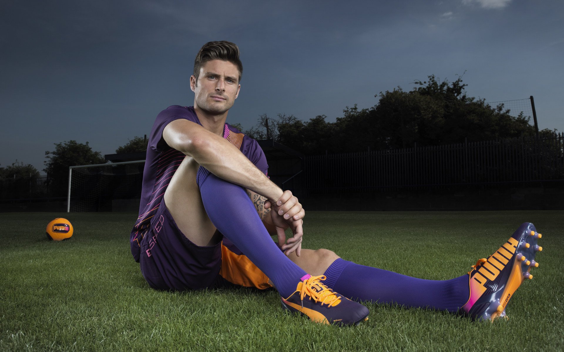 9游游戏官网-梅西和德保罗罕见同框，全网沸腾：兄弟又回来了，梅西vs德布劳内